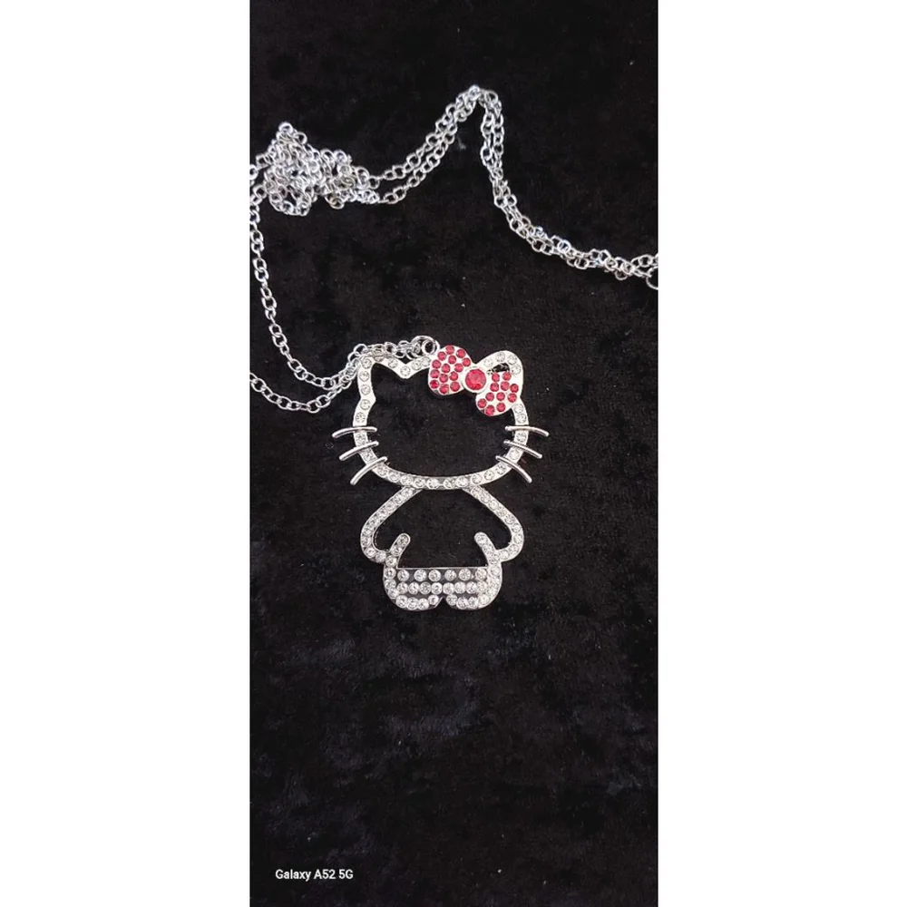Girls 23 inch Hello Kitty Necklace Silver Red